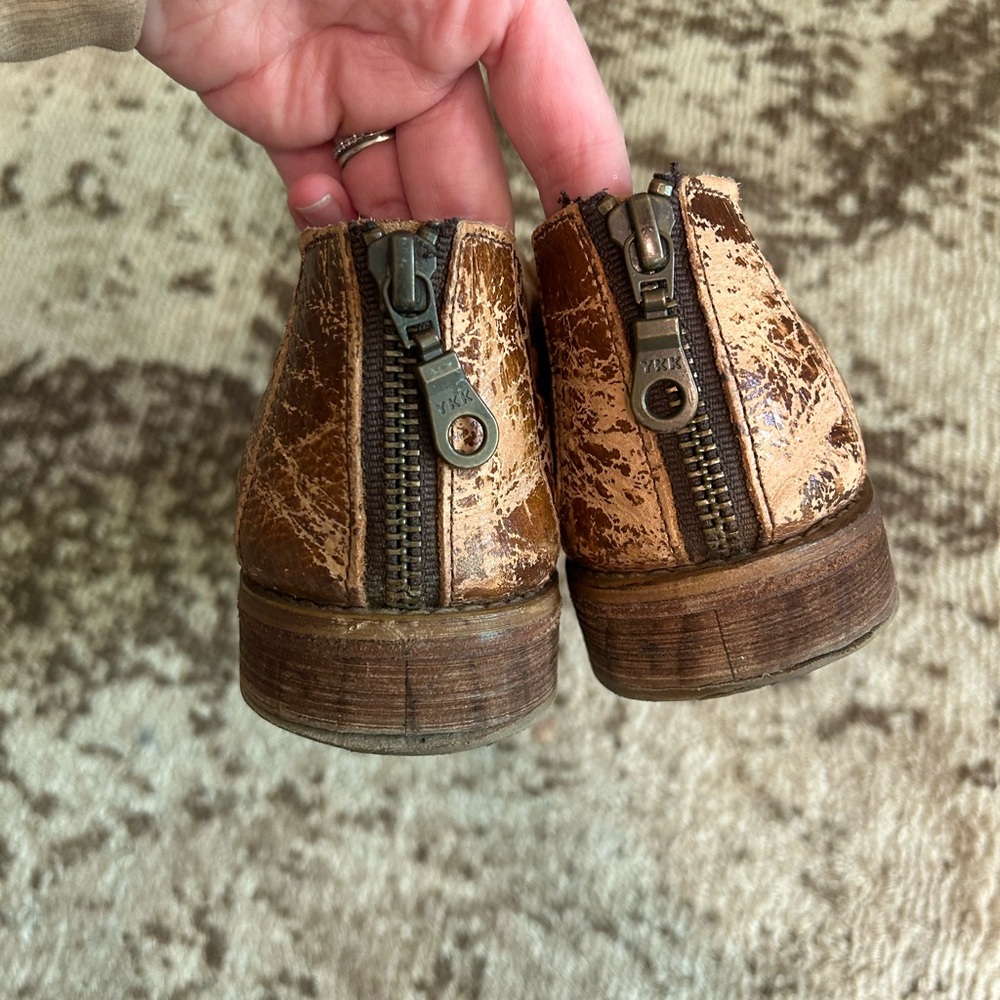 BED|STU Brown Distressed Leather Strappy Flats - Picture 3 of 6